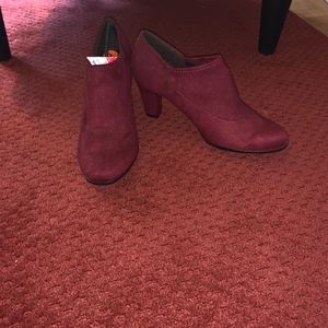 Burgundy Aerosoles booties
